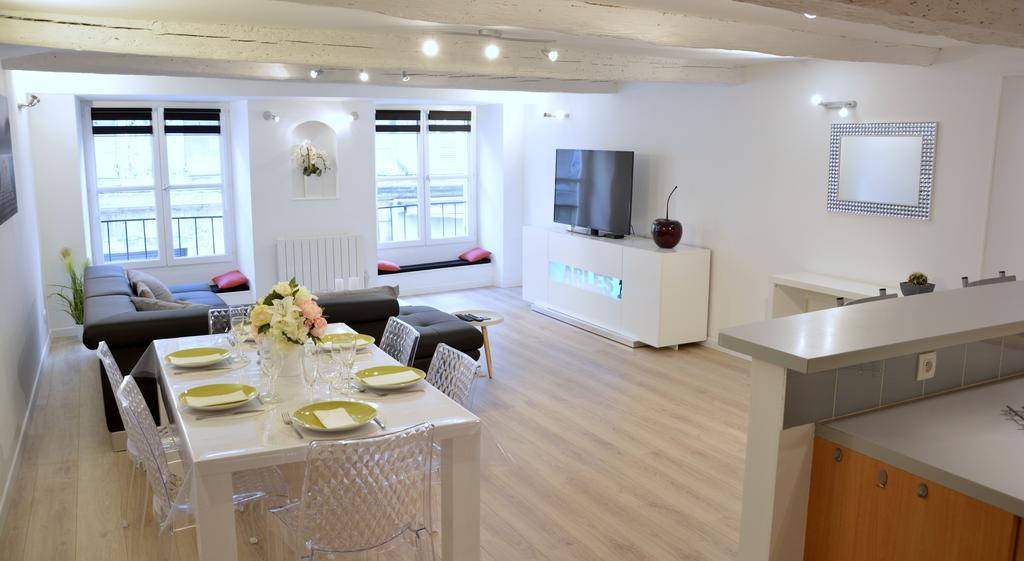 شقة Arles' Haven - Le Loft Du Centre الغرفة الصورة